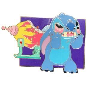DISNEY AUCTIONS PIN LE DA STITCH PULLING DOWN HIS EYELIDS ROCKET RIDE LILO